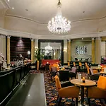 The Queens Hotel 